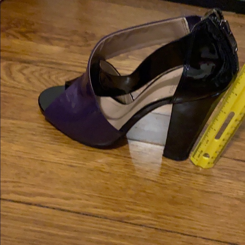 Sandal - Picture 5 of 7